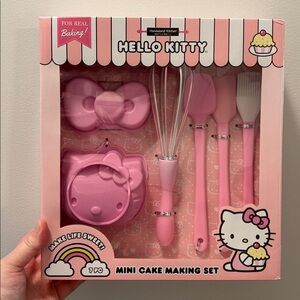 Hello Kitty Mini Cake Making Set NEW